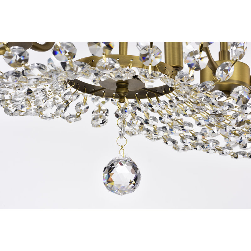 Lustre à 6 lumières de style bougie classique avec détails en cristal Kraemer