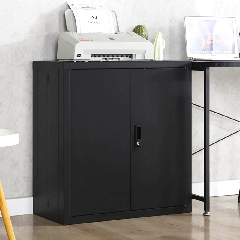 Armoire de rangement avec casiers de rangement et serrures de porte
