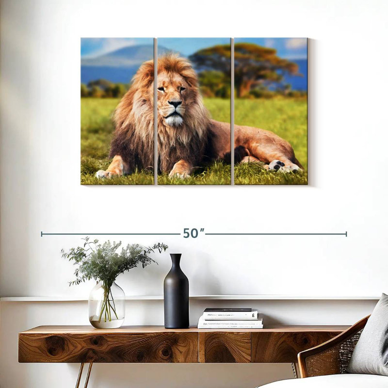 Brampt Chill Safari Lion, 24" H x 38" W