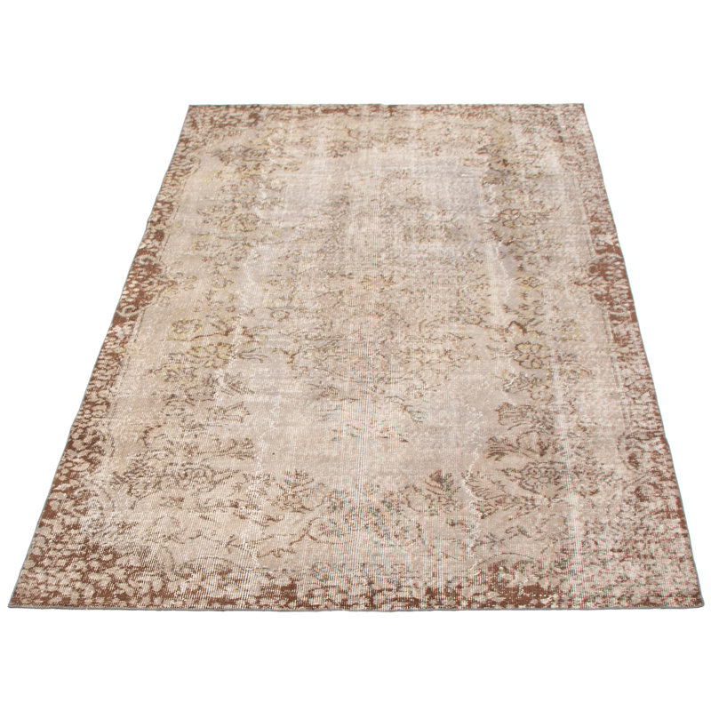 Tapis transitionnel gris clair Azra 5 pi 9 po x 9 pi 7 po