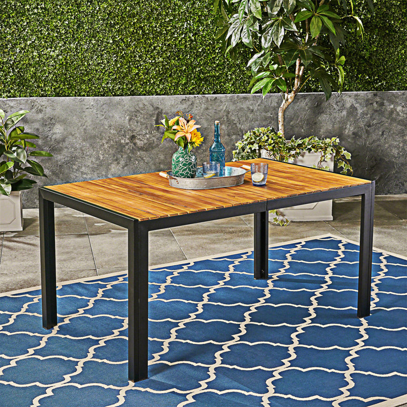 Table de salle à manger d'extérieur