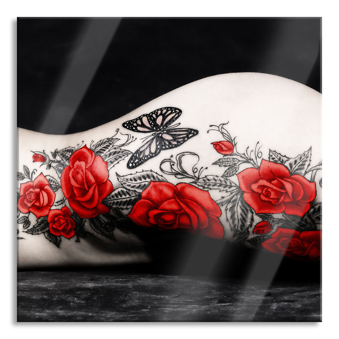 Glasbild Rosen Tattoo mit Schmetterling