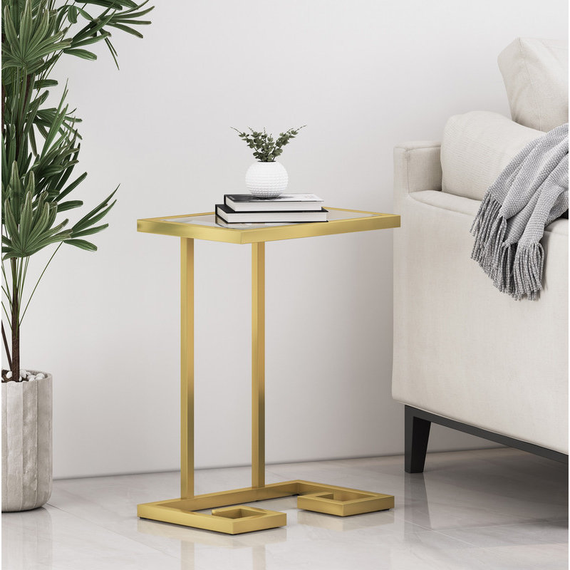 Table de bout, or