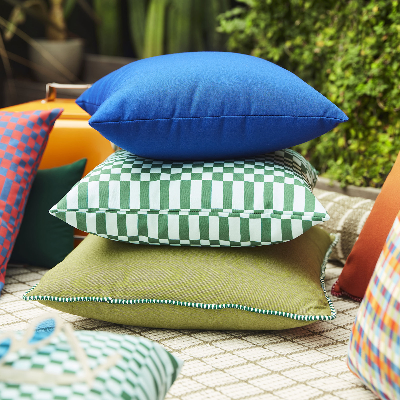 Delma Checkered Indoor/Outdoor Throw Pillow, 18" x 18", Green