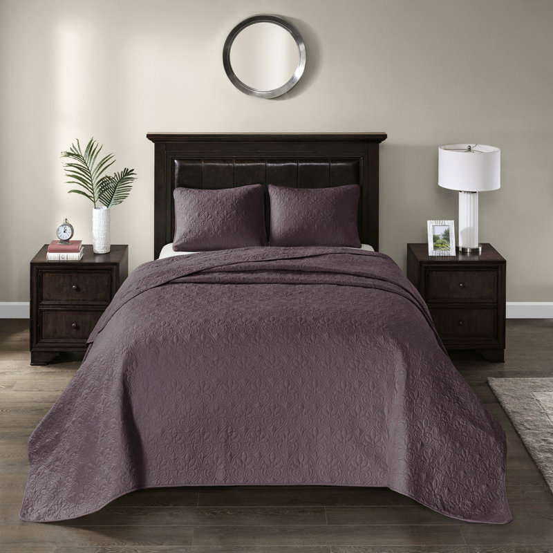 Couvre-lit très grand réversible mauve - avec motif pour surdimensionner le matelas idéal, rembourrage en coton prélavé, douceur et 2 taies décoratives. Collection de literie lavable à la machine.