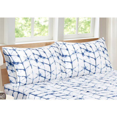 Astolfo Microfiber Geometric Sheet Set