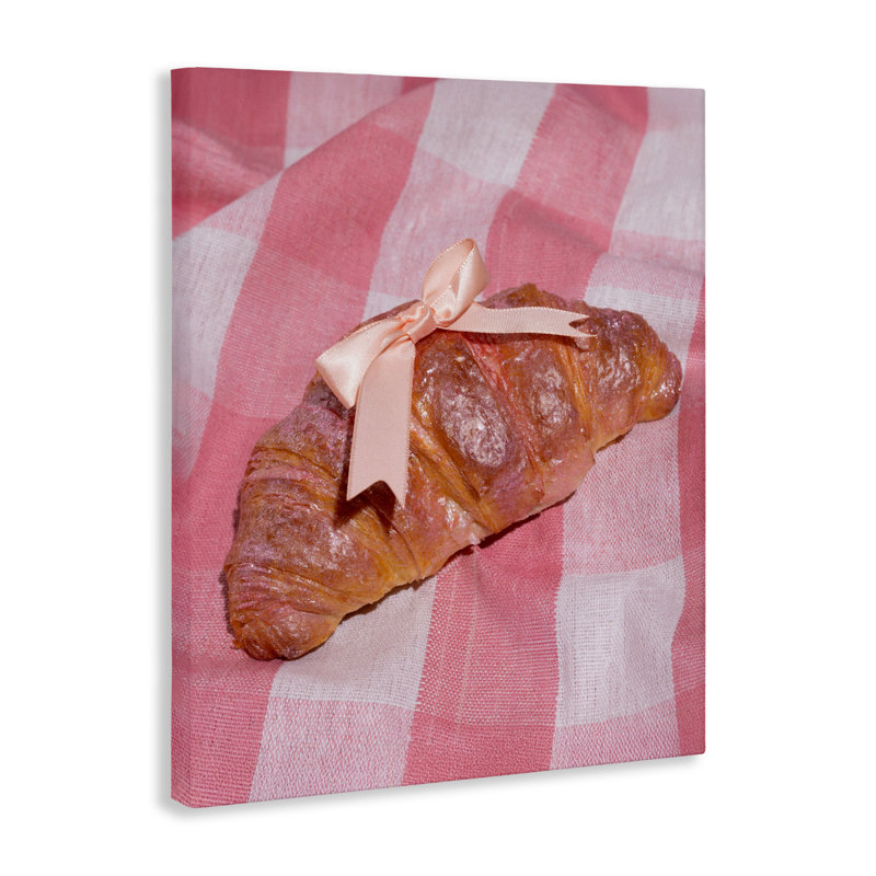 Glam Ribbon Croissant Canvas, conception par Lish Creative, 30 x 24