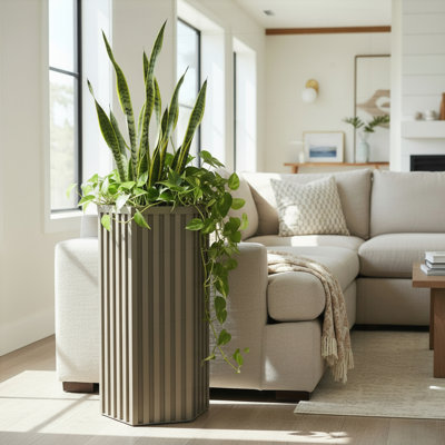 Grande jardinière à colonne hexagonale - brun gris, aluminium léger et durable avec profondeur réglable et finition moderne