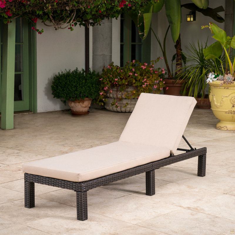 Chaise longue Puerta Kd, structure brun foncé avec coussin beige, Beige, Marron foncé
