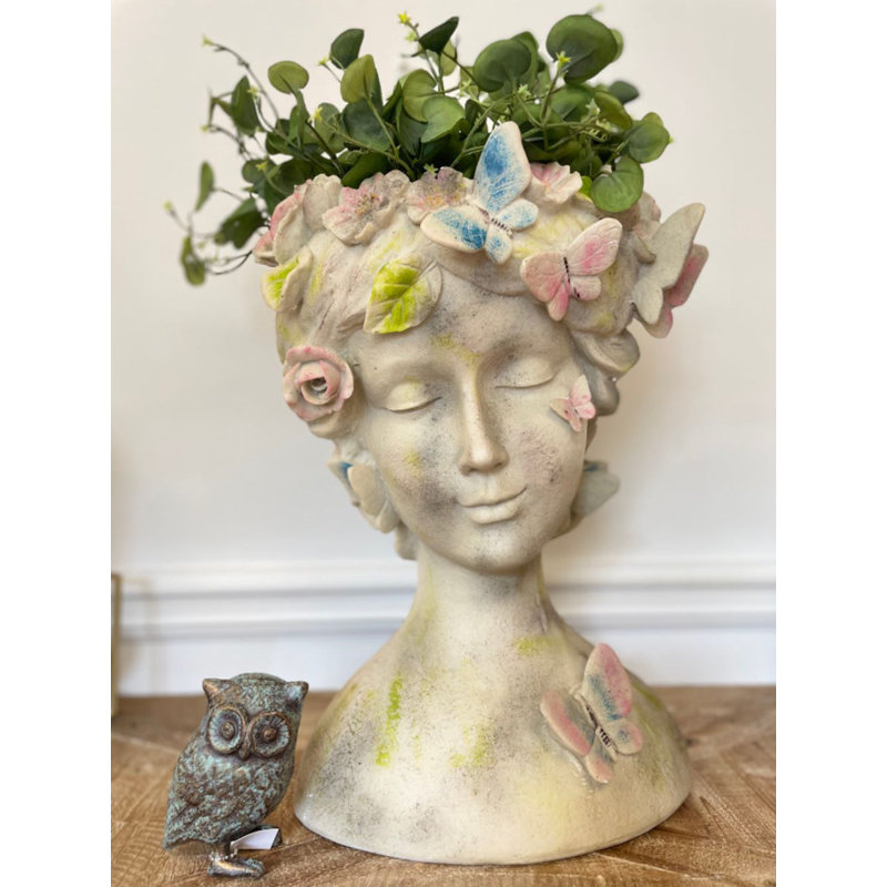 Feitoza Statue Planter