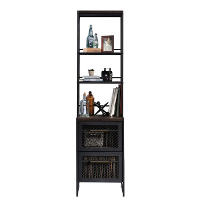 Bibliothèque étroite avec finition brune, design moderne pour le confort et la décoration du salon, finition grise avec une ambiance complémentaire, articles de rangement spacieux, tiroir de rangement ouvert, rangement organisé