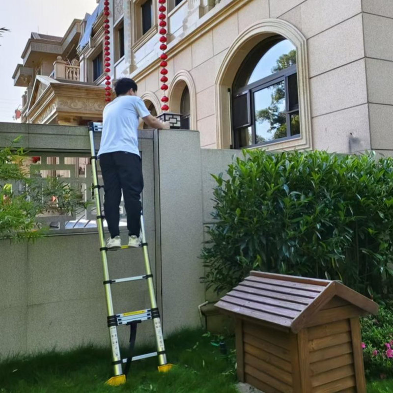 Escabeau pliant