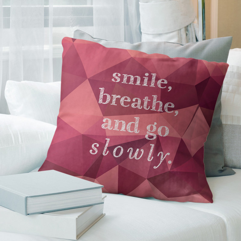Housse de coussin Faux Gemstone Go Slowly, 14 po x 14 po, Tourmaline rose, Polyester/ Bourre en polyester