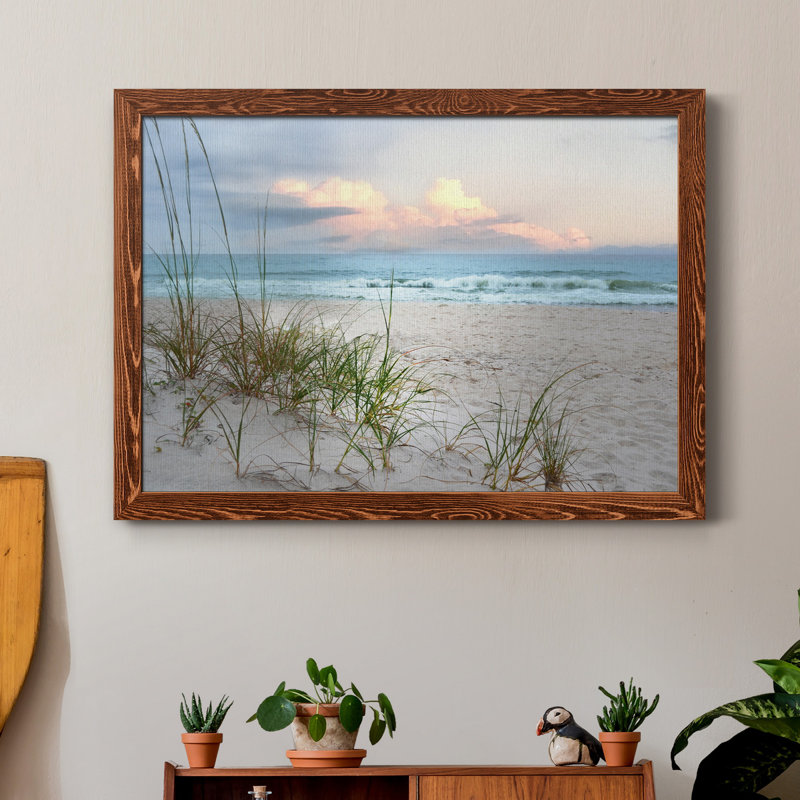 Beach Driftwood - reproduction de photo sur toile, H 31 po x l 44 po x P 1 po, Érable
