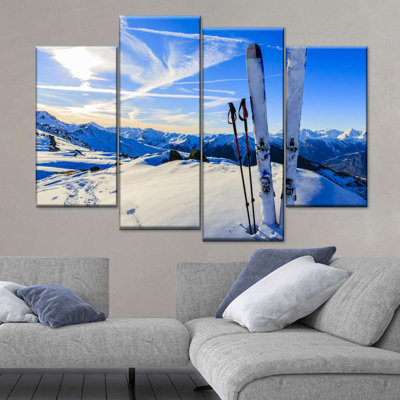 Snowy Mountain Ski Trip 4 pièces