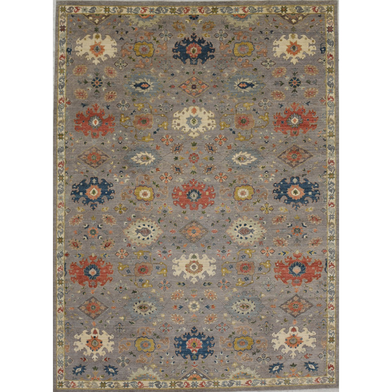Traditional Hand Knotted Wool Oriental Rug