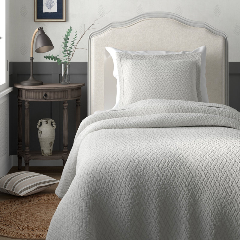 Tommy Bahama Raffia Solid Cotton Reversible Quilt Set, Twin Quilt + 1 Standard Sham, Pelican Gray