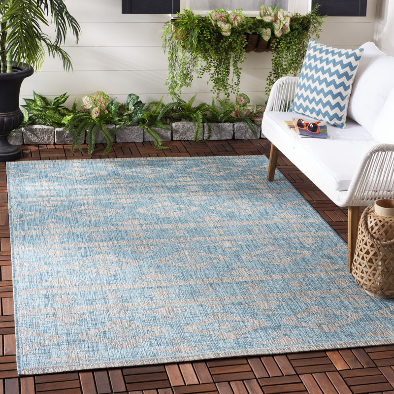 Amarien Southwestern Indoor/Outdoor Area Rug, Rectangle 4' x 5'7"