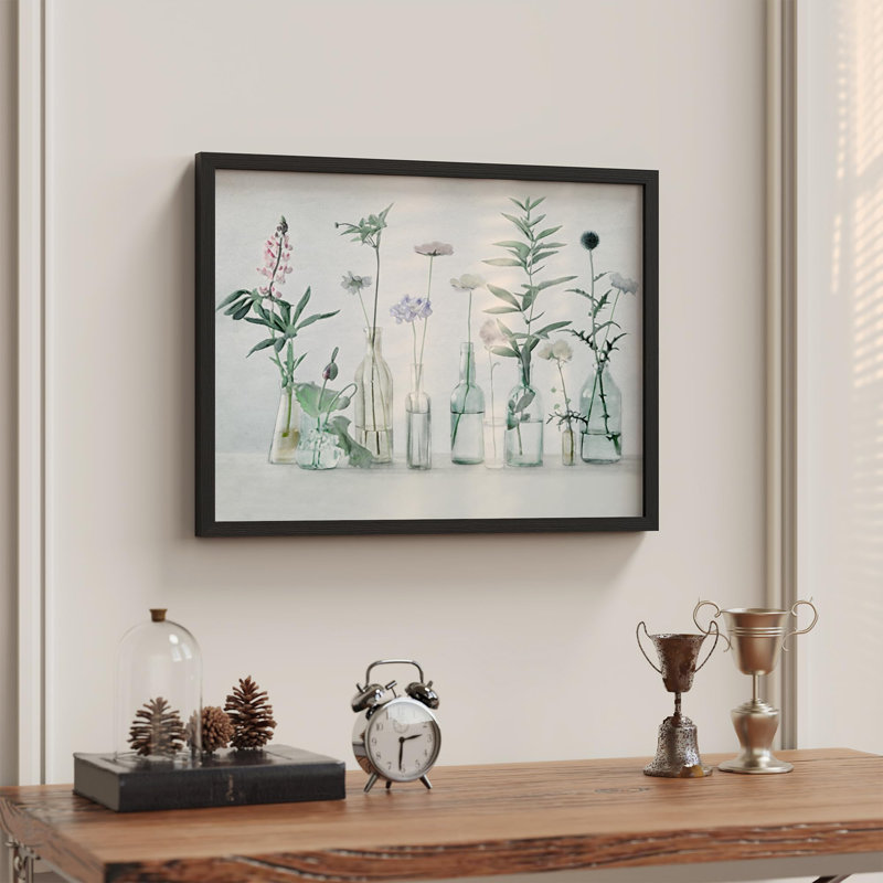 Vase brun avec fleurs sur fond doux, botanique, illustration moderne, petit décor, œuvre d'art moderne, Noir