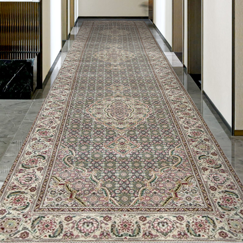 Shah Hand Woven Wool Oriental Area Rug
