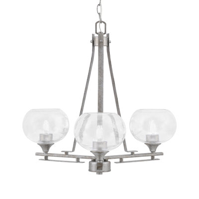 Lustre 3 lumières Uptowne montré dans une finition argentée vieillie avec verre transparent 7 "