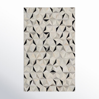 Ryu Cowhide Geometric Indoor Rug