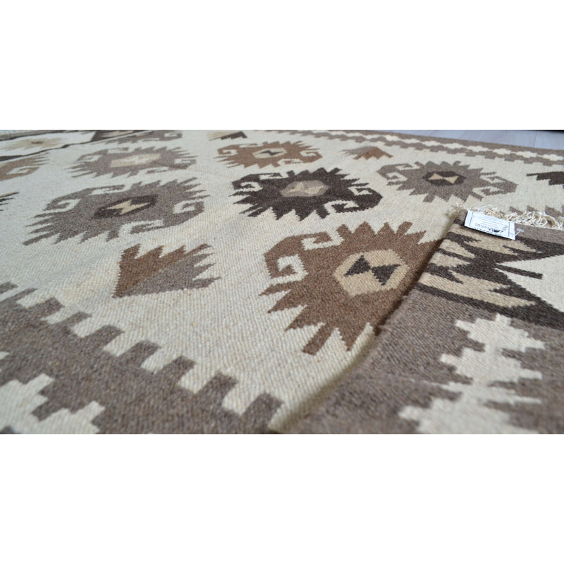 Hand Woven Grey/Beige/Black Indoor Rug