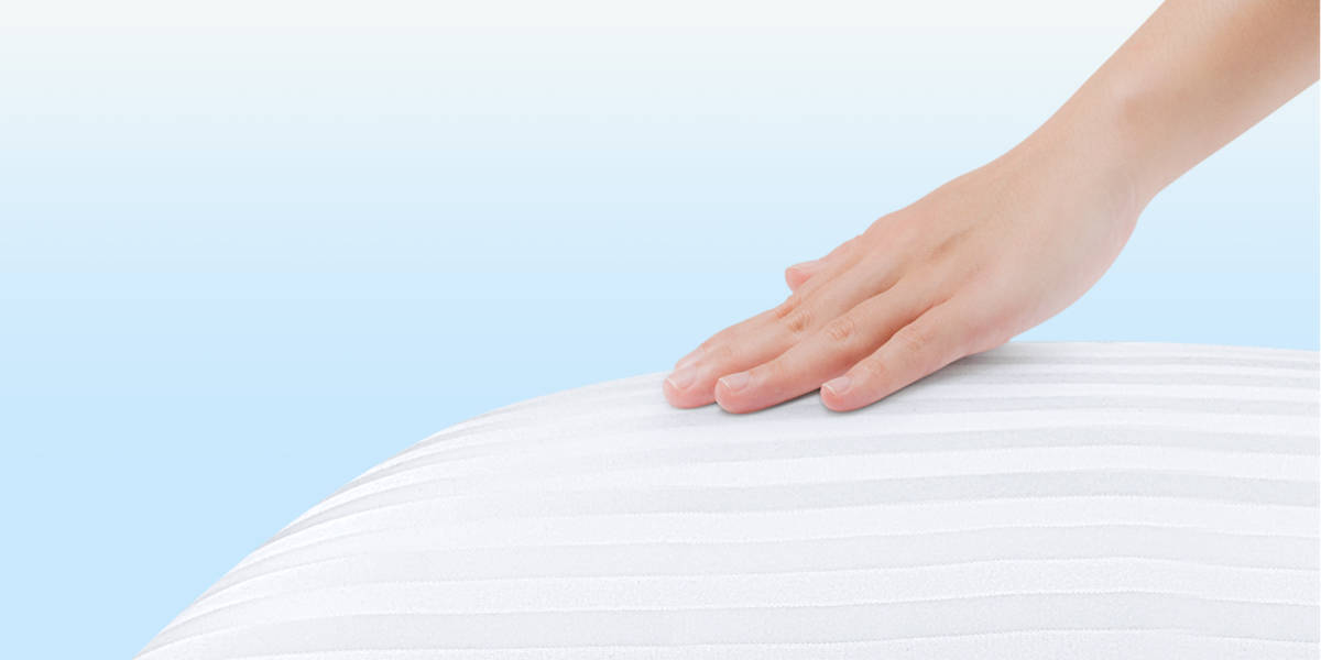 Luxury Cooling Down Alternative Queen bed Pillows with Plush Support Satin stripe Fiber bed Pillow (Set of 2)