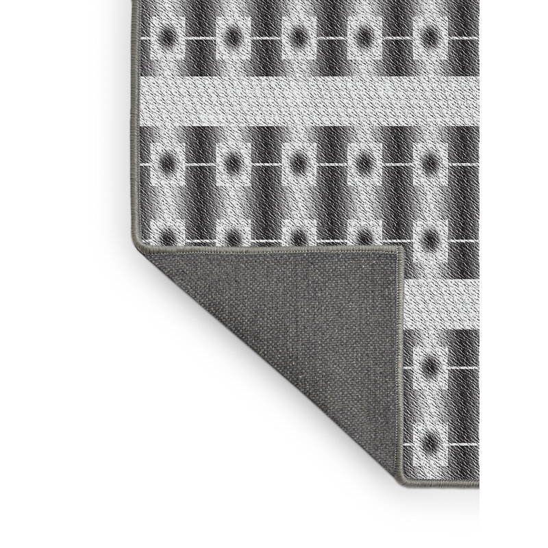 Tapis noir/blanc cassé tissé à la machine, Rectangle 5 pi x 8 pi