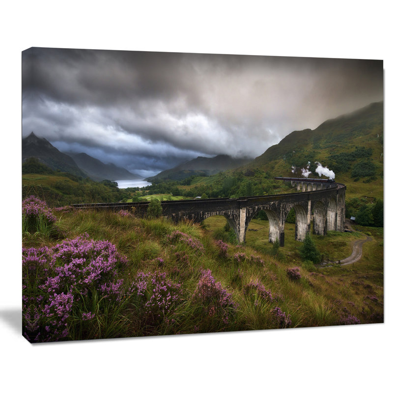 « glenfinnan viaduct, écosse », reproduction de photo sur toile tendue, H 30 po x l 40 po x P 1 po
