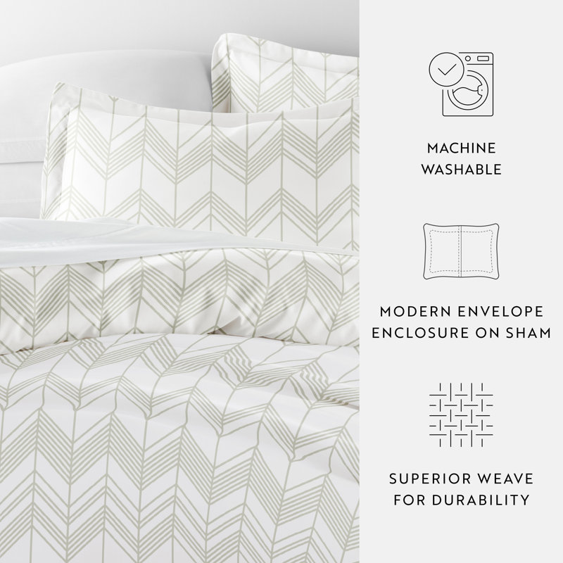 Light Gray Chevron Microfiber Queen Duvet Cover Set with Shams