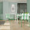 Ensemble de 4 chaises à blocs de couleur modernes à rayures - siège en PP imperméable et pieds en métal robustes, ensemble de salle à manger intérieur / extérieur pour terrasse, balcon, café (blanc et vert)