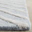 Tapis performance à chevrons en laine touffetée Sivad-782307131