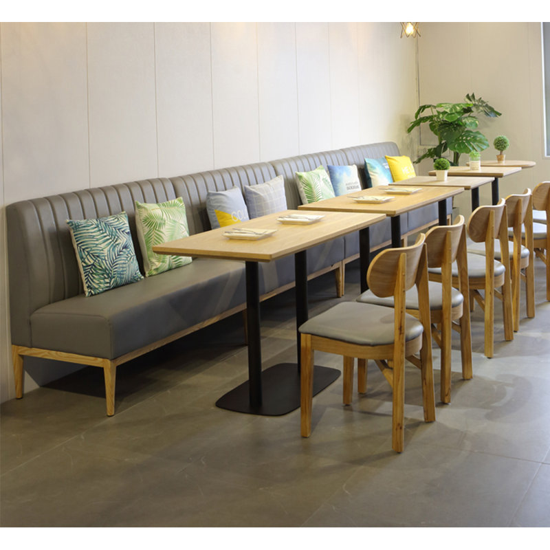 Banc de restaurant moderne et simple.