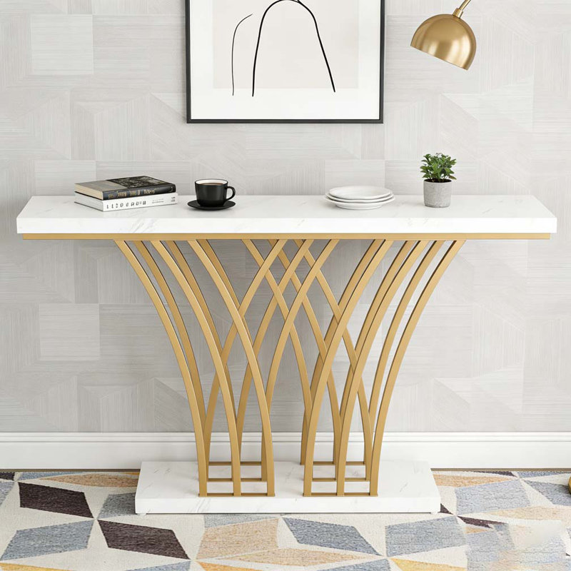 Console en faux marbre avec base géométrique en métal