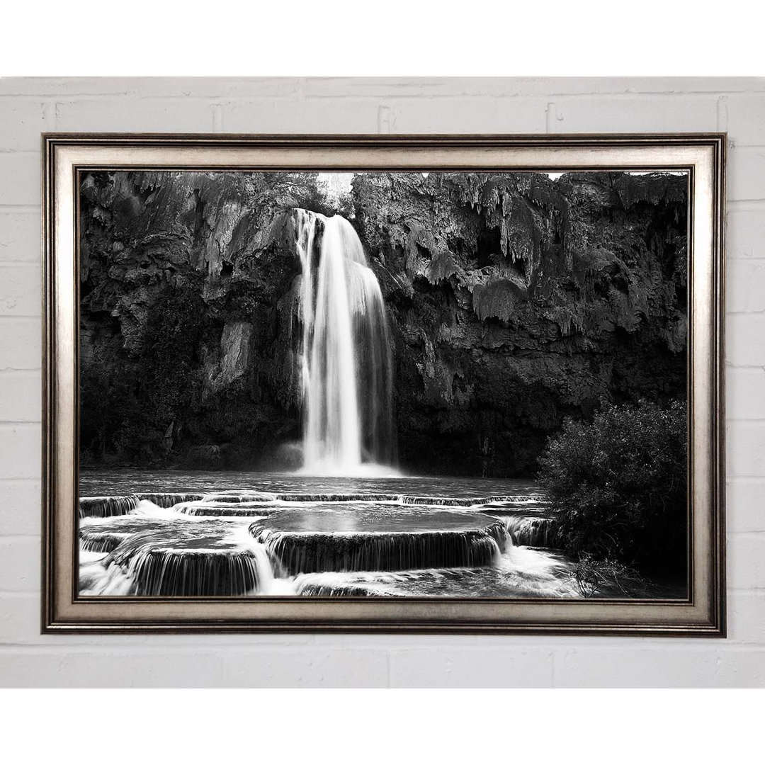 Gerahmtes Poster Hidden Woodland Waterfall Rocks Black And White