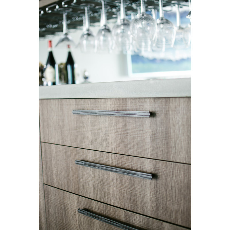 Visturo Bar / Handle Pull, Satin Nickel