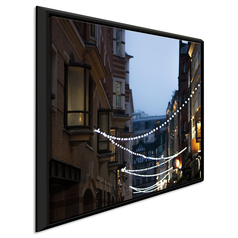 «Lights in Soho», reproduction de photo, H 27,5 po x l 27,5 po x P 2 po, Cadre flottant noir