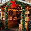 Arche de Noël avec guirlande lumineuse en PVC vert artificiel de 2,4 m (8 pi) et structure en acier, idéale pour décorer une porte, un jardin, un mariage ou une fête.