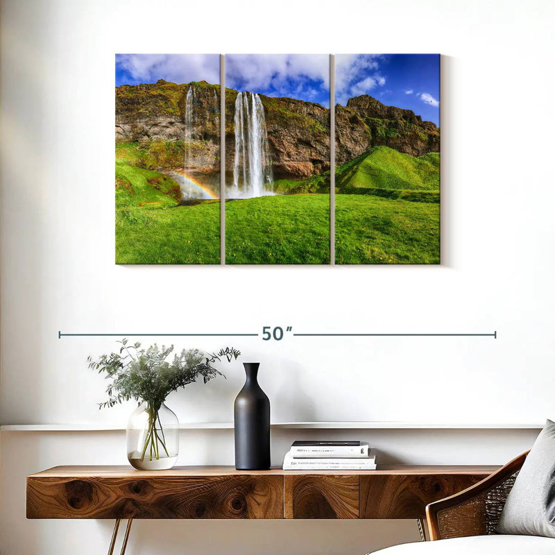 Alvord Seljalandsfoss Falls Meadow, H 24 po x l 38 po
