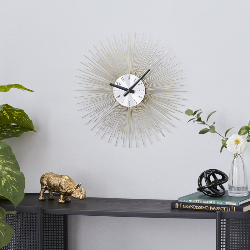 Horloge murale décorative en métal Alsip