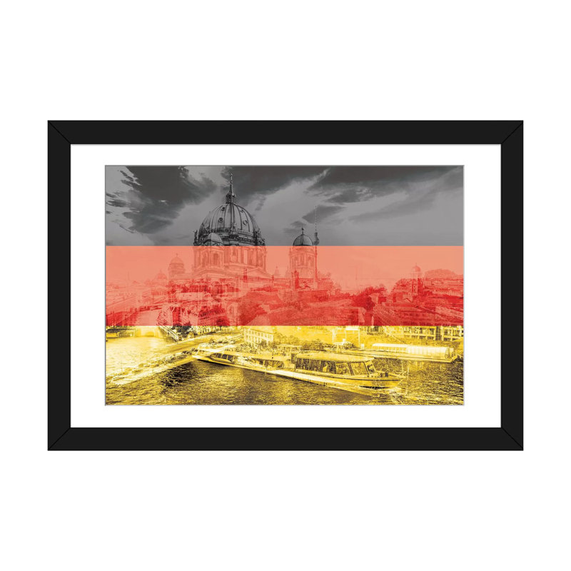 La ville grise - Berlin par 5by5collectif - Impression sur toile tendue sur châssis, H 24 po x l 32 po x P 1 po, Blanc