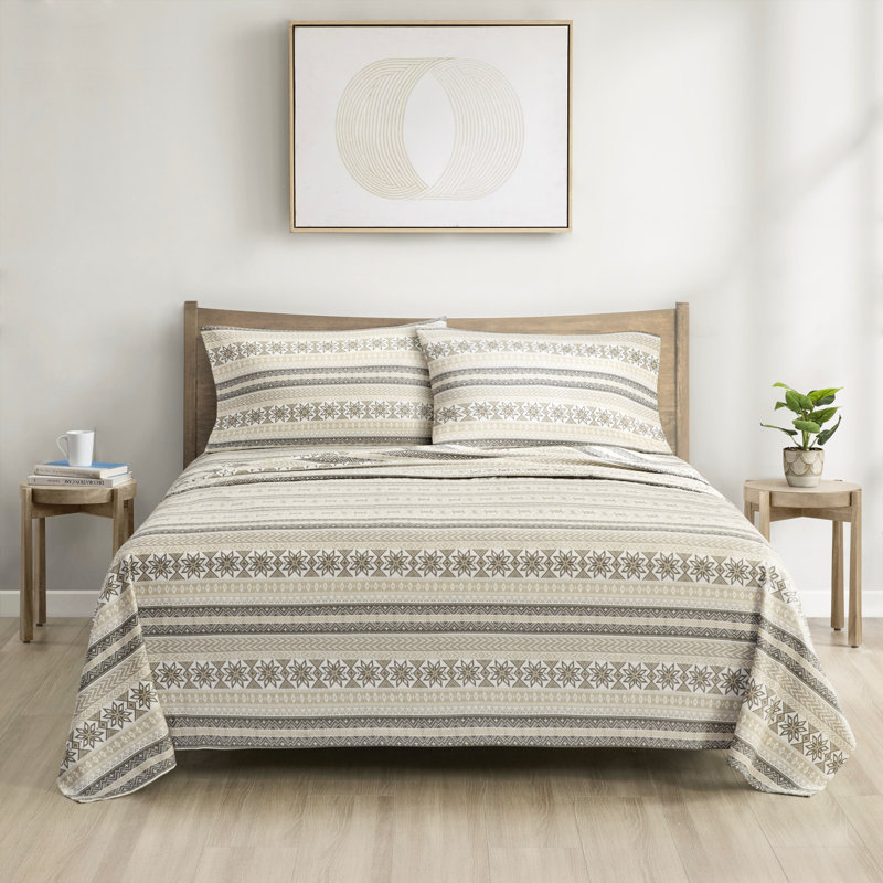 4947567106 Comforter