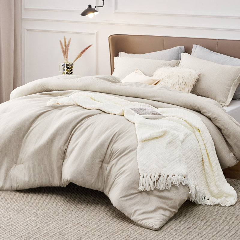 Bedsure Comforter Set - Soft Bedding for All Seasons, Cationic Dyed Bed Set, Beige, Queen Comforter + 2 Pillow Shams