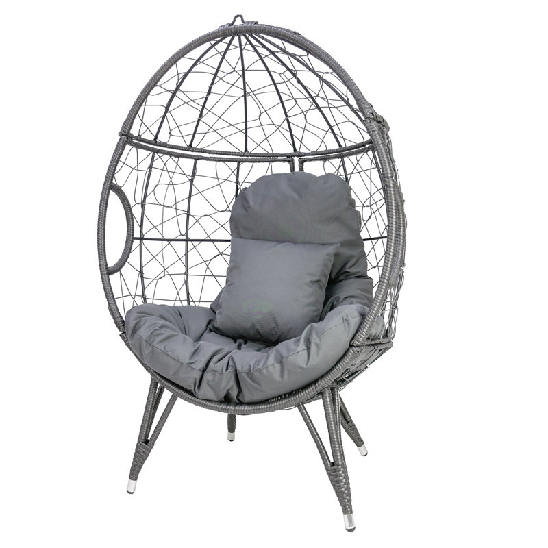 Mast Outdoor Lounge Chair