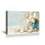 Vase turquoise sur toile tendue avec coquillages-128973755