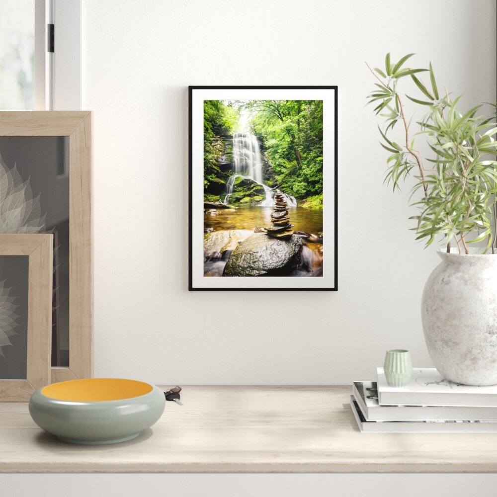 Gerahmtes Poster Zen Steine vor Wasserfall