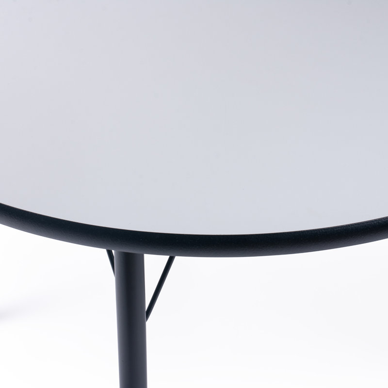 Table d'activités 36 à rebord noir arrondi - pieds noirs réglables de 21 à 30