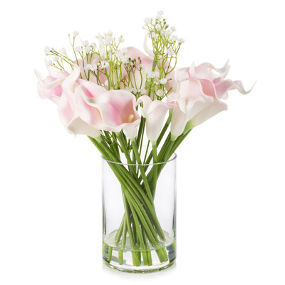 Arrangement floral de bébé dans un vase