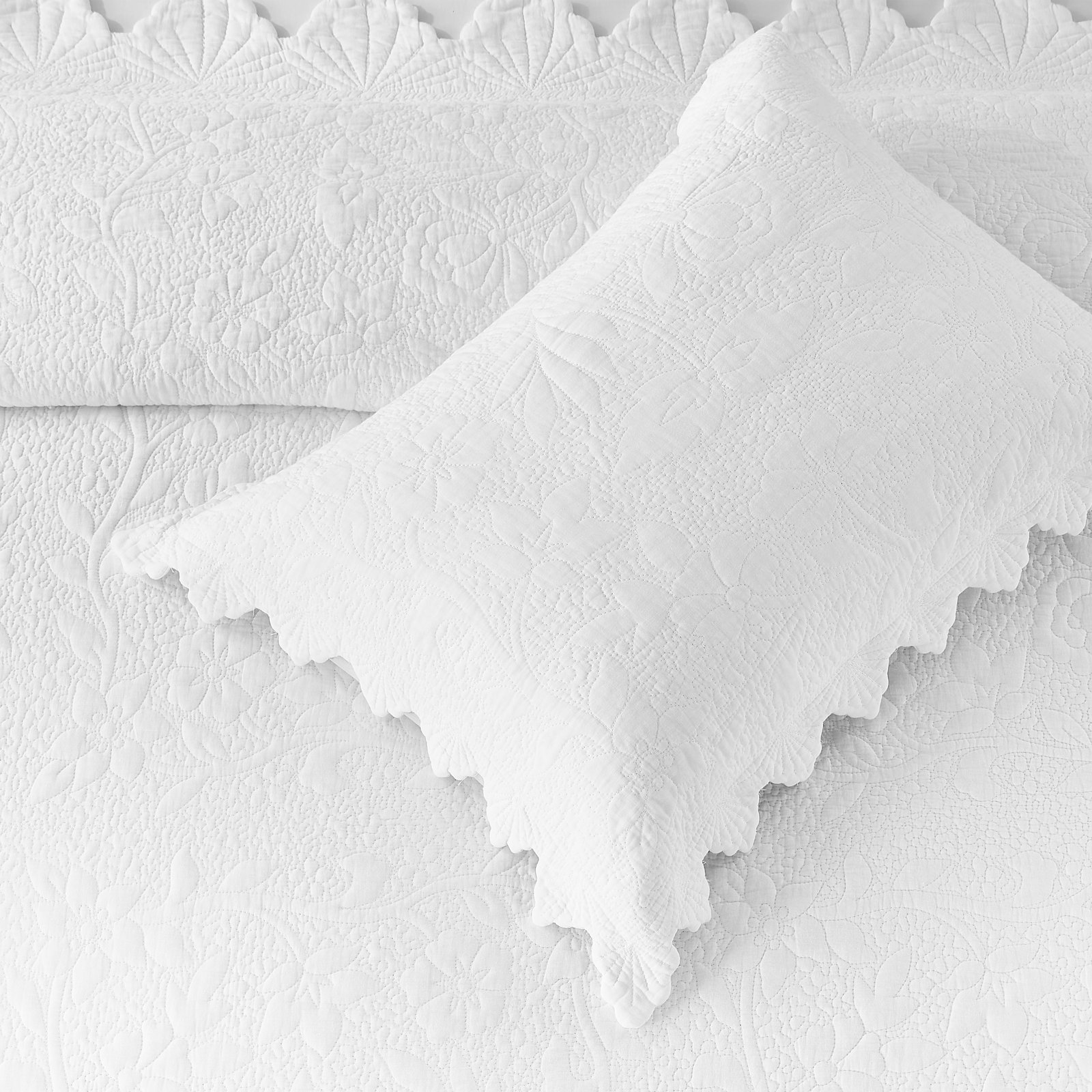 Josephine Cotton Quilt Set, Twin Quilt + 1 Standard Sham